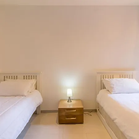 בית נופש Gee9teen Gozitan Villa, Pool & Whirlpool- Happy *