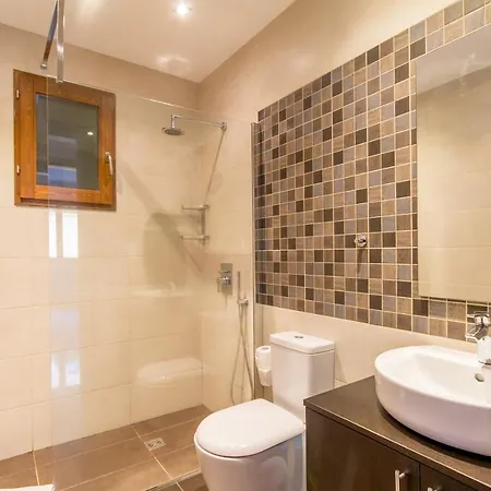 Gee9teen Gozitan Villa, Pool & Whirlpool- Happy 度假居 *